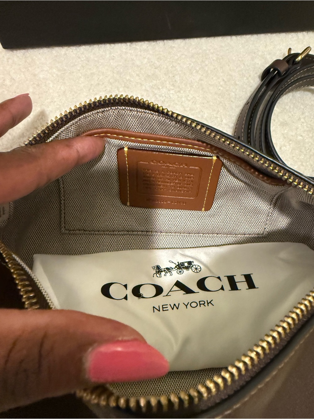 COACH BARREL BAG IN MAPLE – BRAND NEW WITH TAGS ✨ - Picture 3 of 7